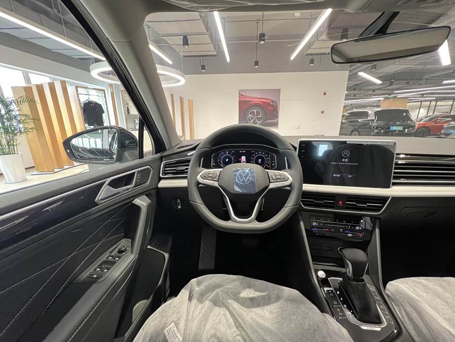 Volkswagen Tiguan L New Energy 2025 изображение автомобиля #15