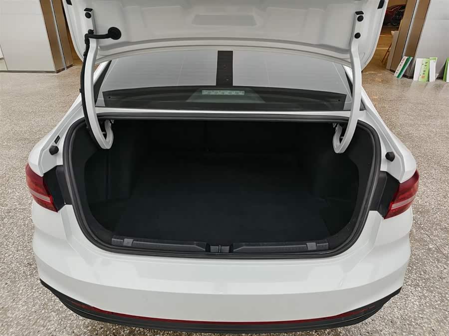 Volkswagen Lavida 2023 car image #15