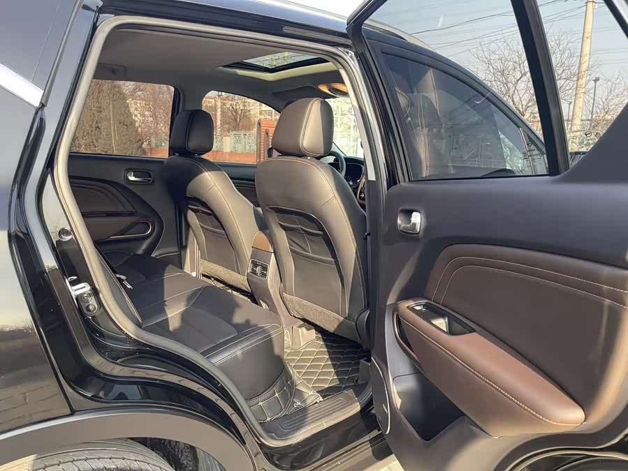 GAC Trumpchi GS3 2018 #15 GAC Trumpchi GS3 2018 car image #15