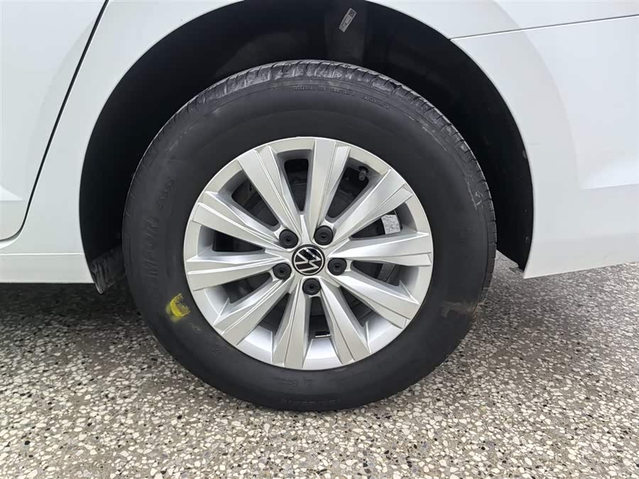 Volkswagen Lavida 2023 car image #15