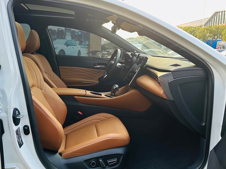 Toyota Avalon 2025 car image #15