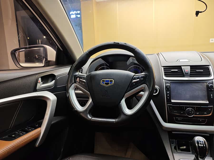 GEELY Emgrand 2015 car image #15