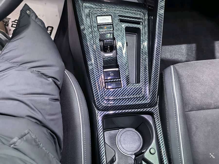 Volkswagen Golf 2024 car image #15
