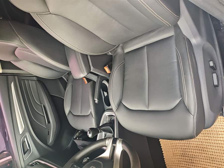 Roewe RX3 2018 изображение автомобиля #15