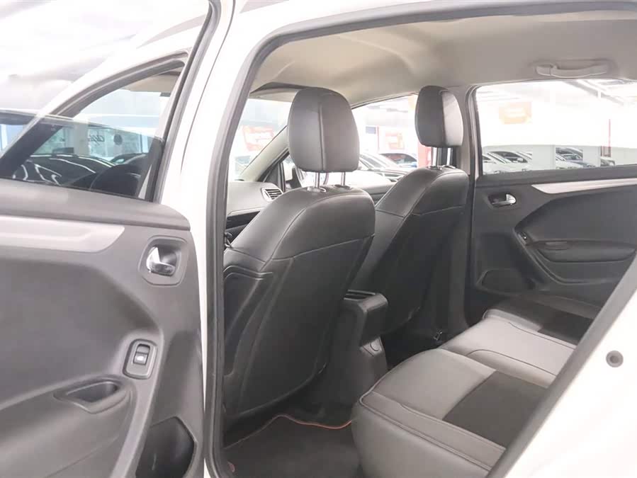 Citroen C3-XR 2015 car image #15