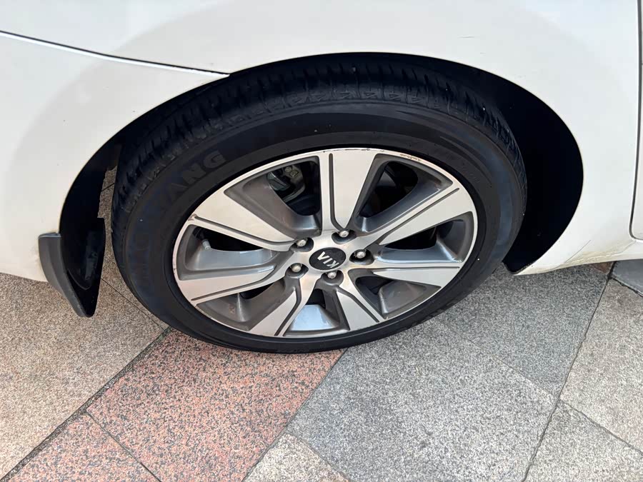 起亚 起亚K4 2016 汽车图片 #15