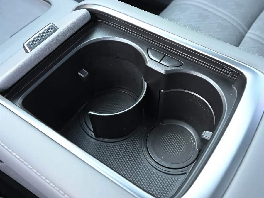 极氪 极氪7X 2024 汽车图片 #15