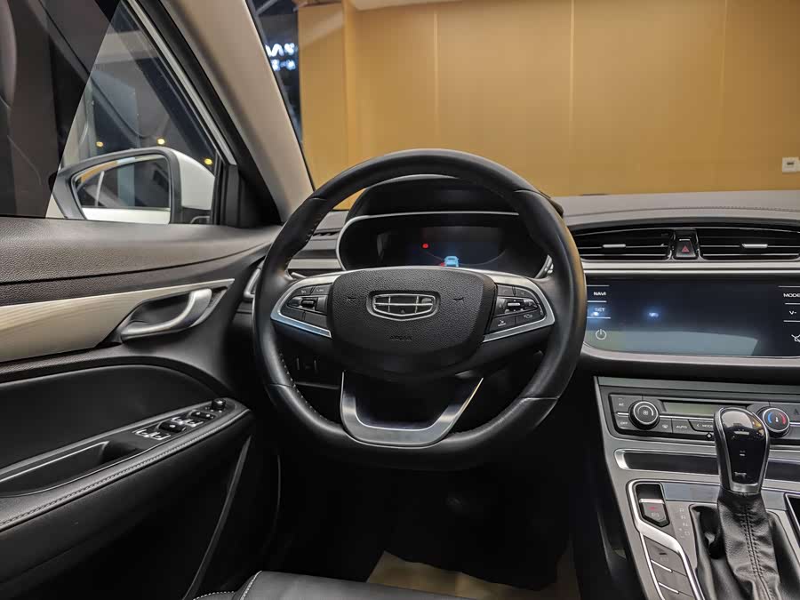 GEELY Emgrand 2020 #15 GEELY Emgrand 2020 car image #15
