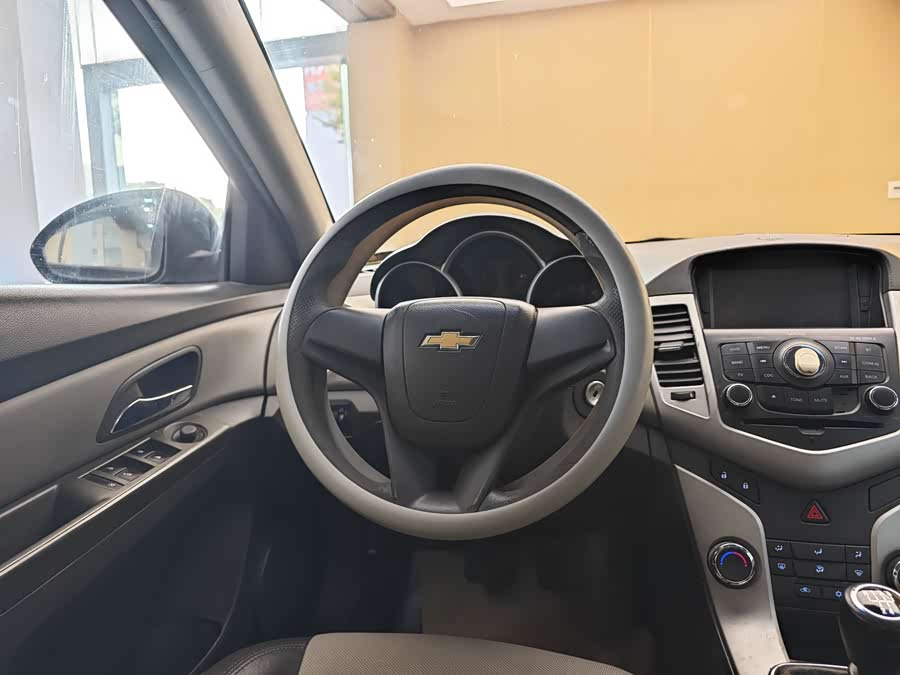 Chevrolet Cruze 2011 изображение автомобиля #15