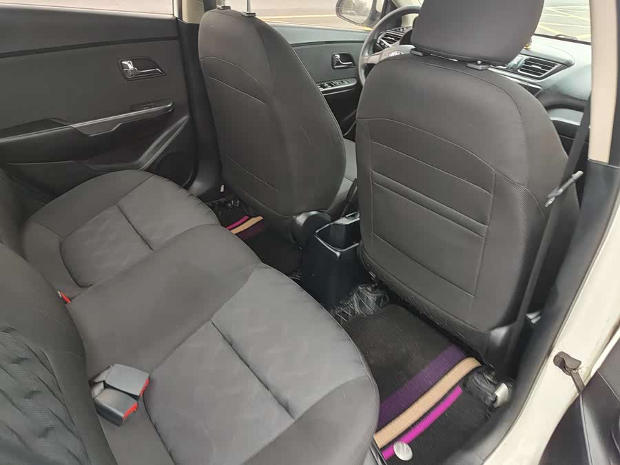 起亚 起亚K2 2013 汽车图片 #15