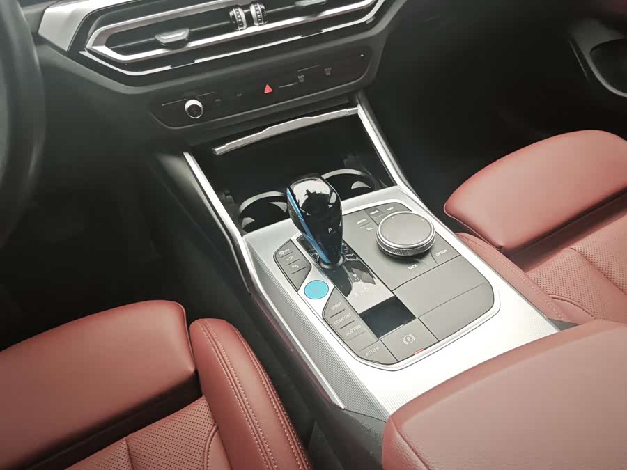 BMW i4 2023 image de voiture #15