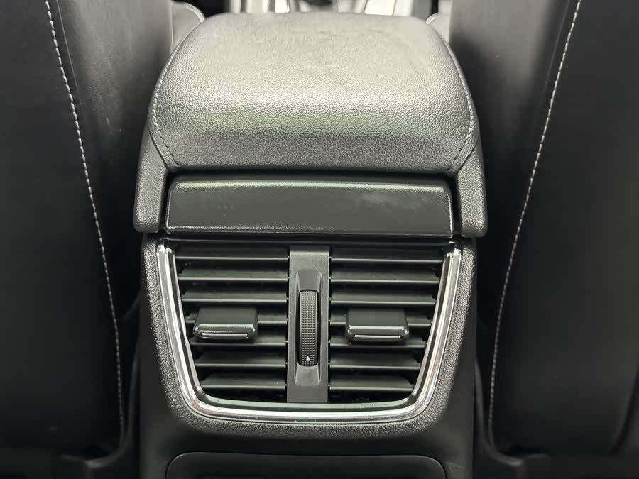 Skoda Octavia 2020 car image #15