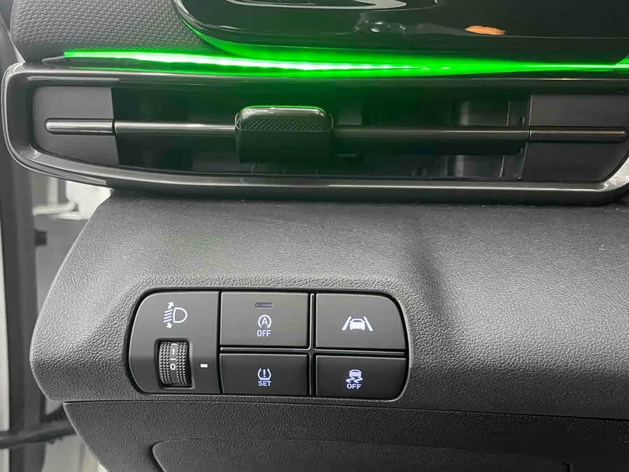 Hyundai Elantra 2023 car image #15