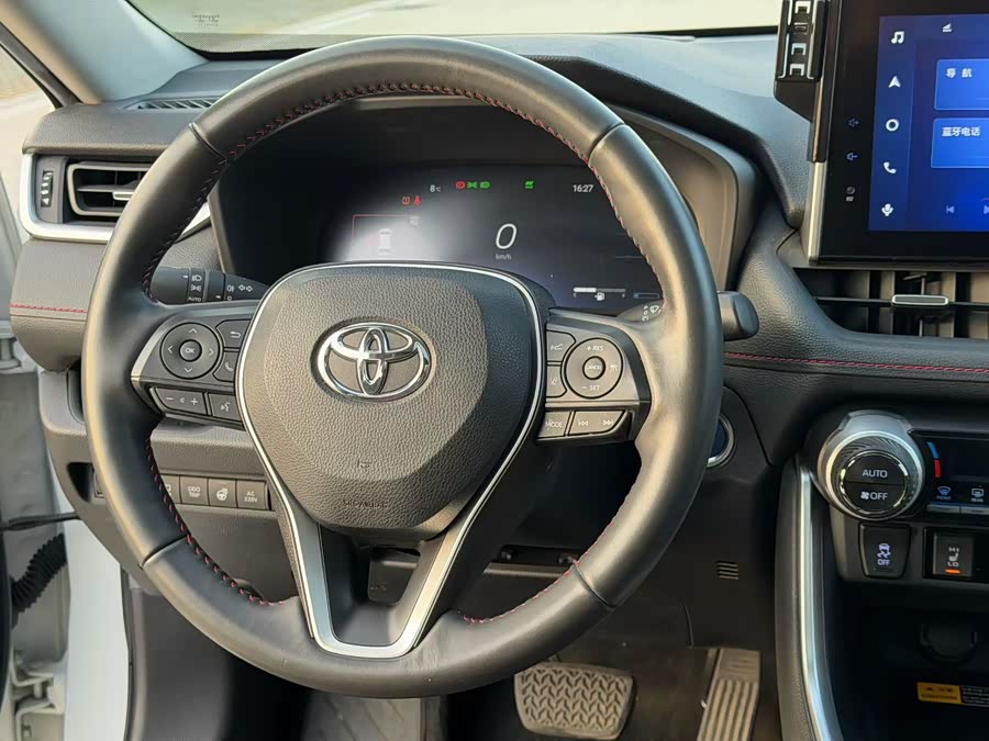 Toyota RAV4 Hybird E+ 2021 immagine di auto #15