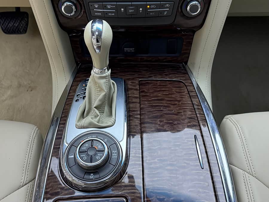 日产 途乐 2017 汽车图片 #15