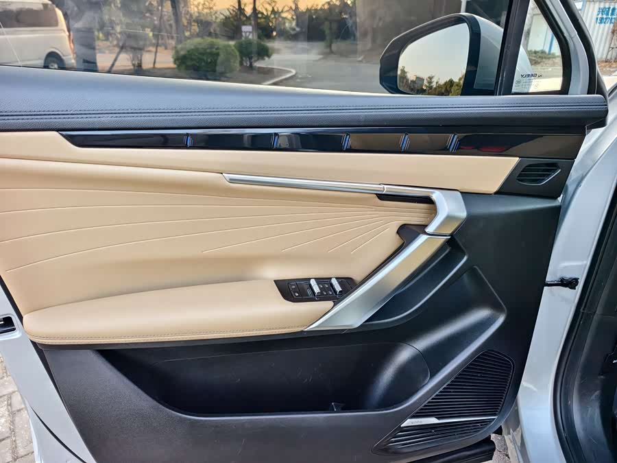 GEELY Boyue L 2022 car image #15