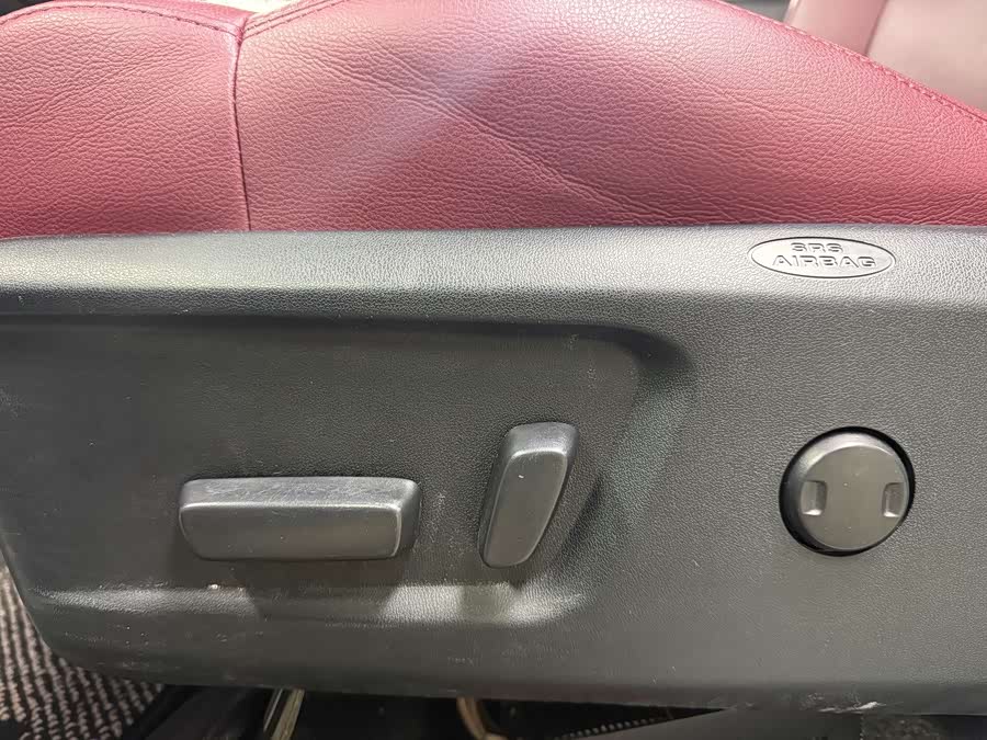 Toyota Tundra 2018 immagine di auto #15