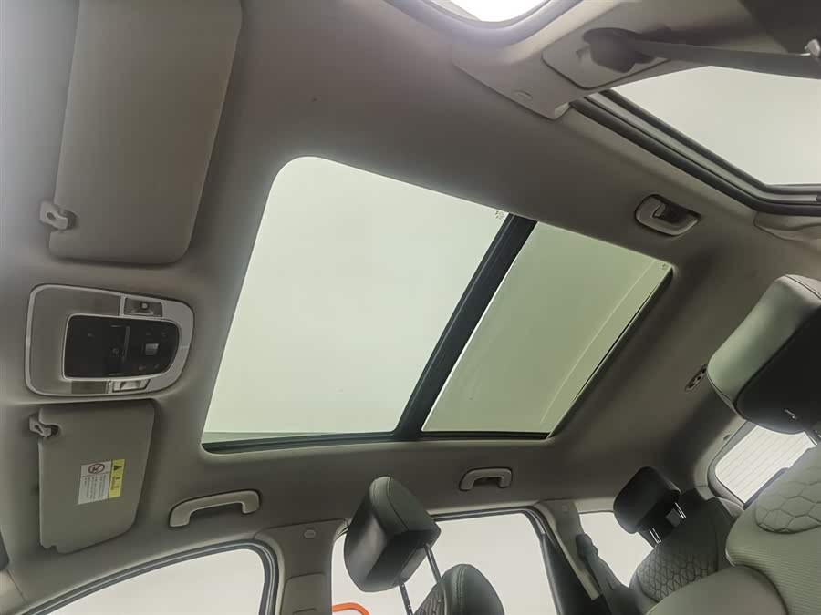 Hyundai Santa Fe 2020 car image #15
