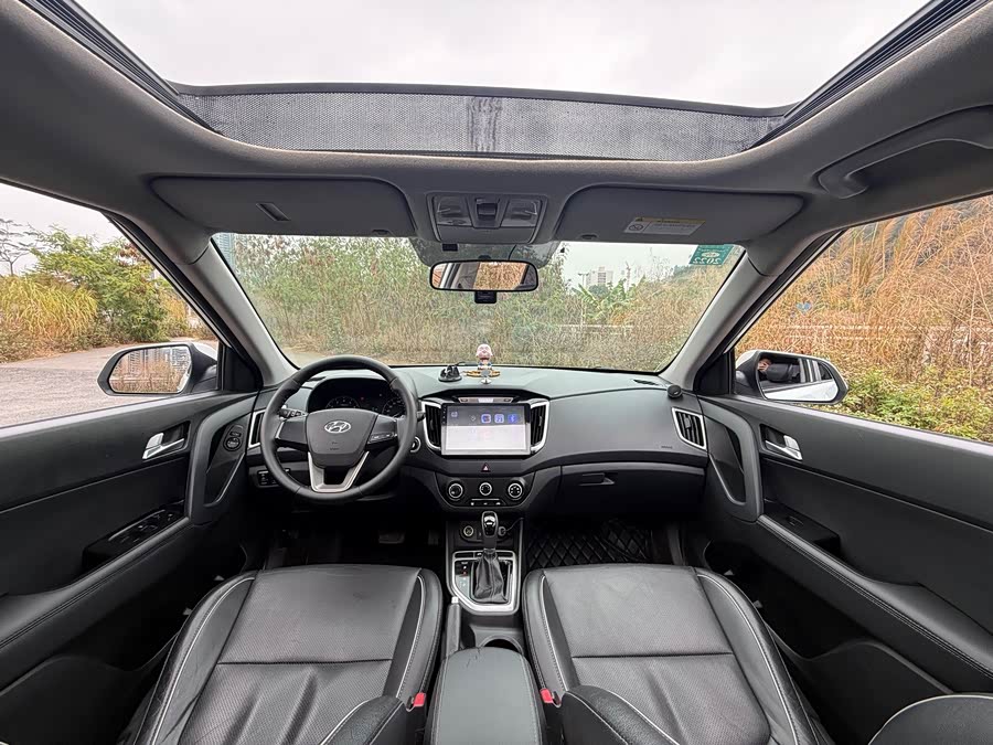 Hyundai ix25 2015 #15 Hyundai ix25 2015 car image #15