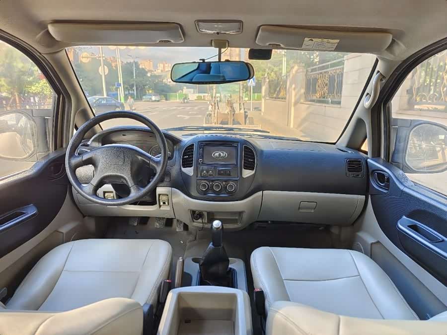 Forthing Lingzhi 2016 car image #15