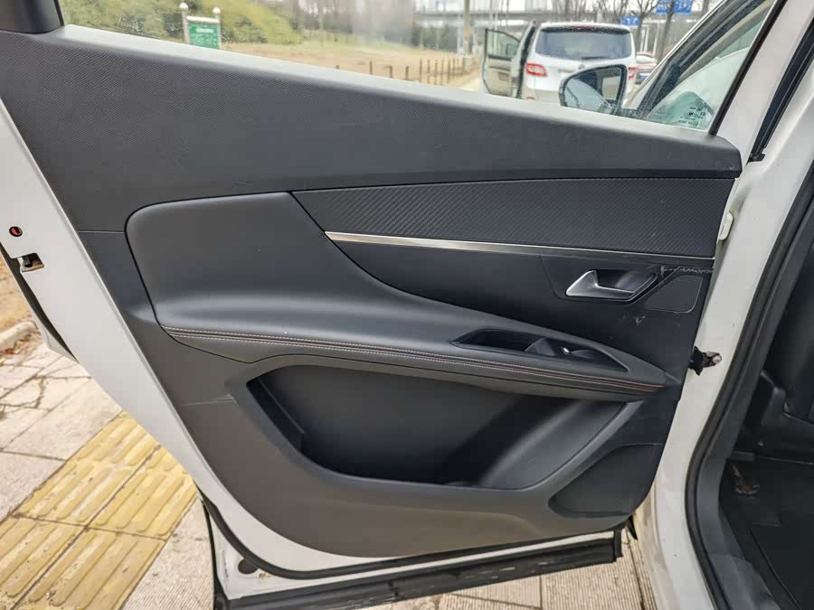 标致 标致5008 2018 汽车图片 #15