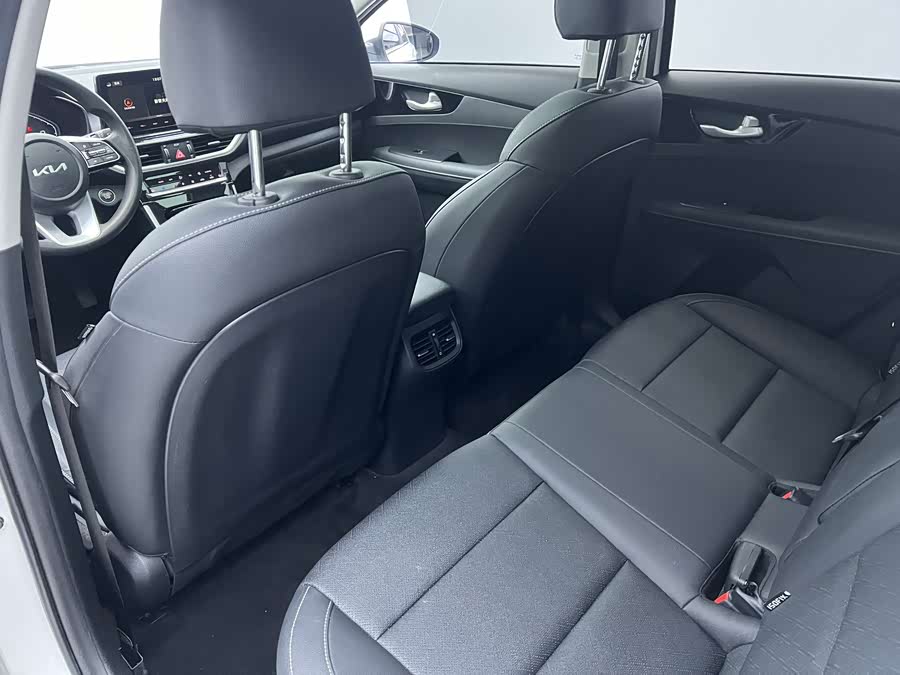 起亚 起亚K3 2022 汽车图片 #15