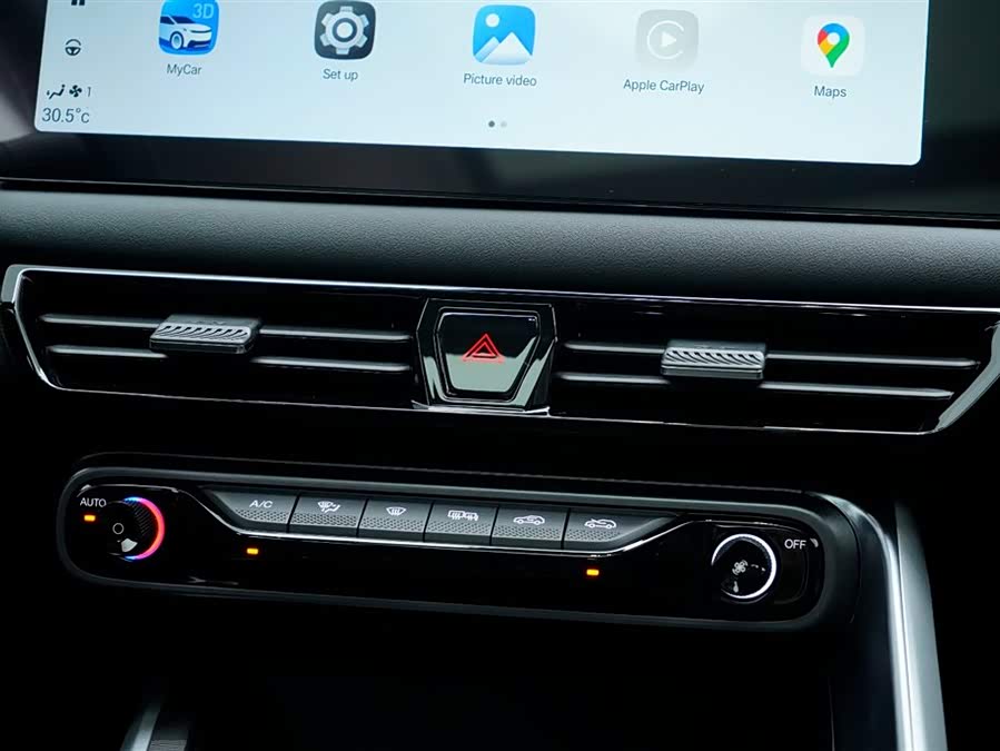 GAC Trumpchi GS3 2026 #15 GAC Trumpchi GS3 2026 car image #15