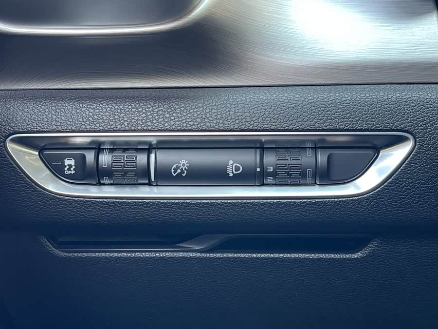 GEELY Coolray 2021 #15 GEELY Coolray 2021 car image #15