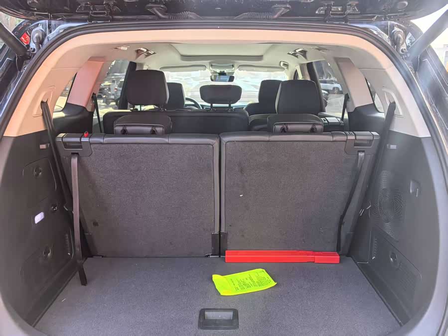 HongQi HS7 PHEV 2024 #15 HongQi HS7 PHEV 2024 car image #15