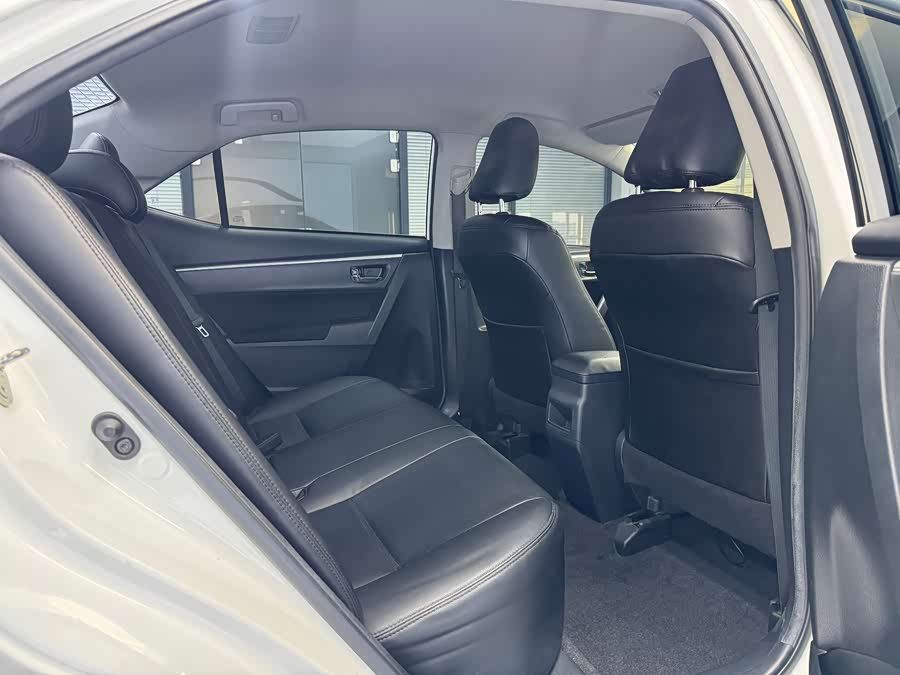 Toyota Corolla 2018 car image #15