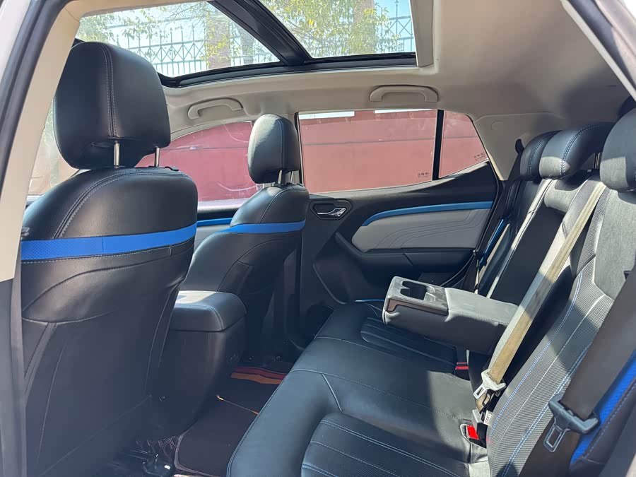 Soueast DX3 EV 2021 immagine di auto #15