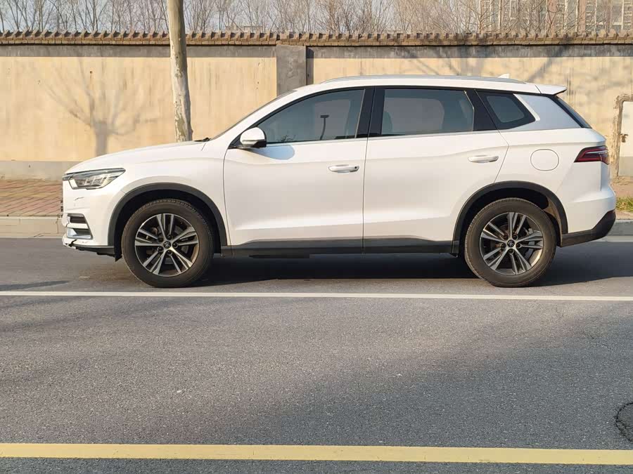 BYD Song Pro 2019 #15 BYD Song Pro 2019 car image #15