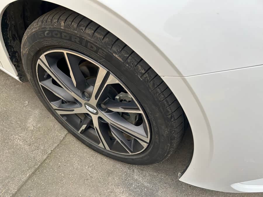 GEELY Emgrand 2022 car image #15