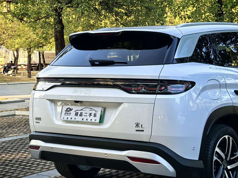 BYD SongL DM-i 2025 #15 BYD SongL DM-i 2025 car image #15