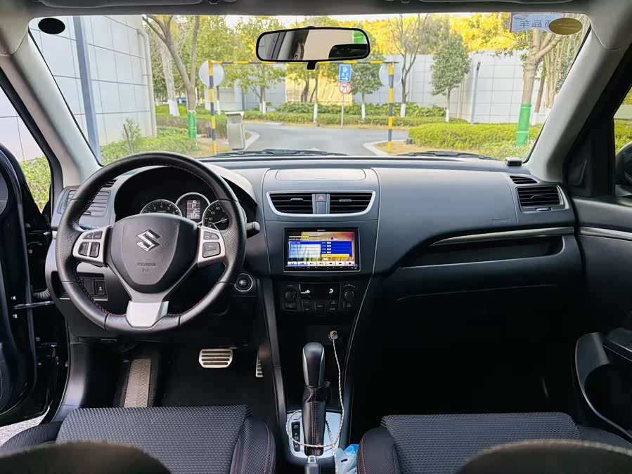 铃木 速翼特 2015 汽车图片 #15