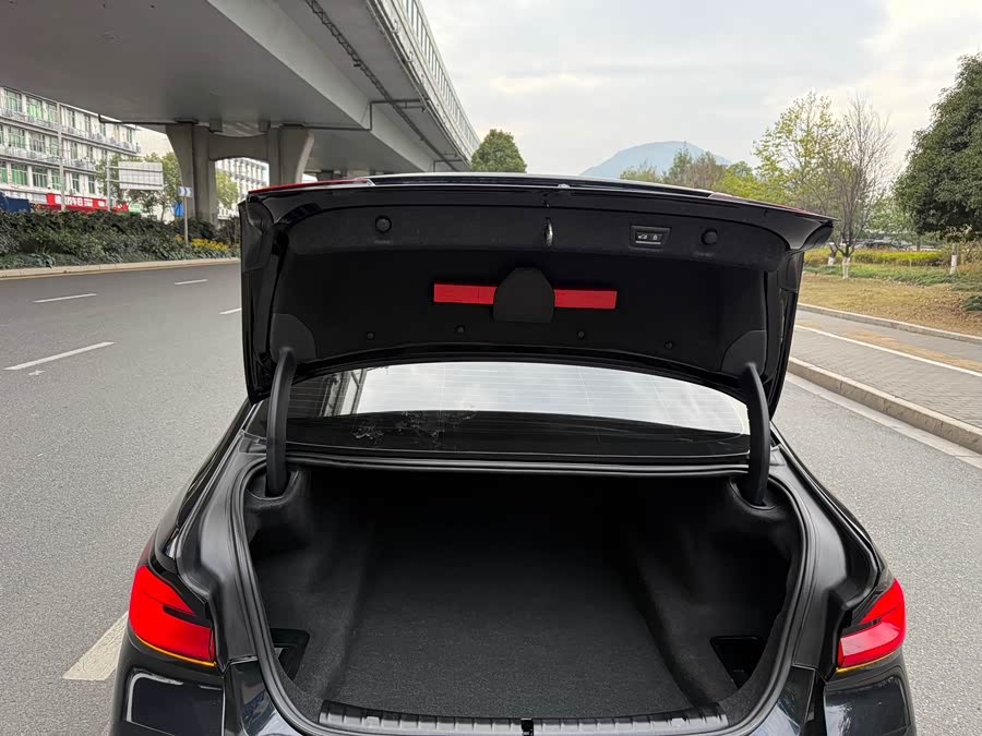 BMW 5 Series 2021 #15 BMW 5 Series 2021 car image #15