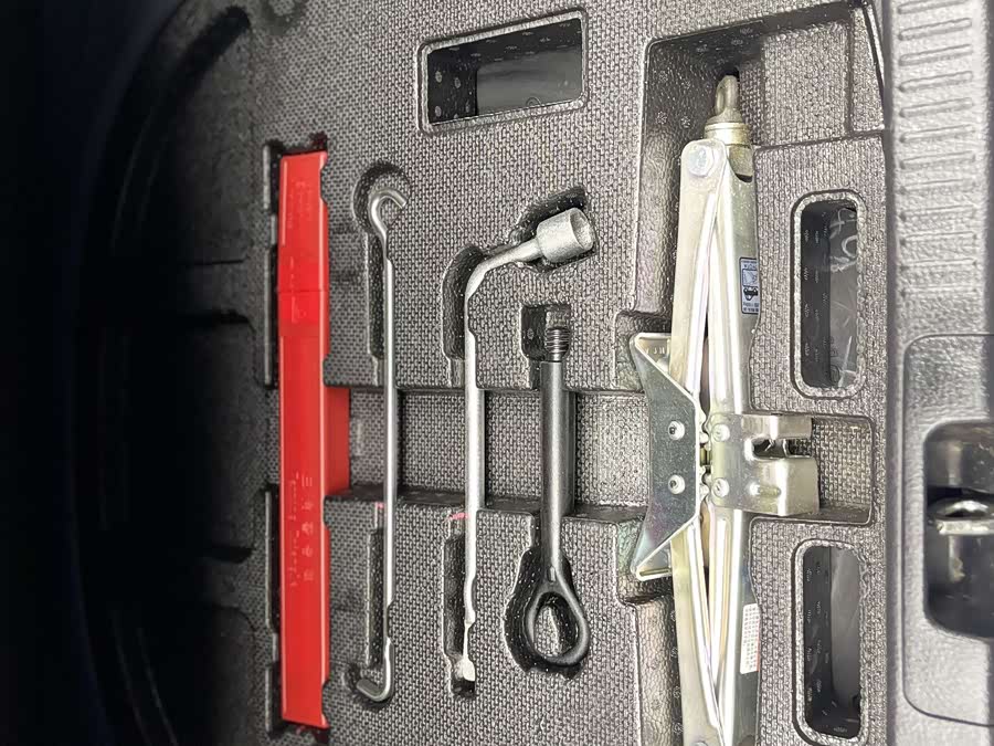 Toyota Camry 2023 immagine di auto #15