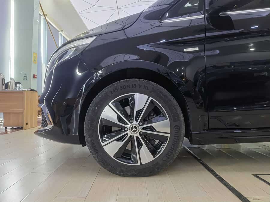 Mercedes-Benz V Class 2024 car image #15