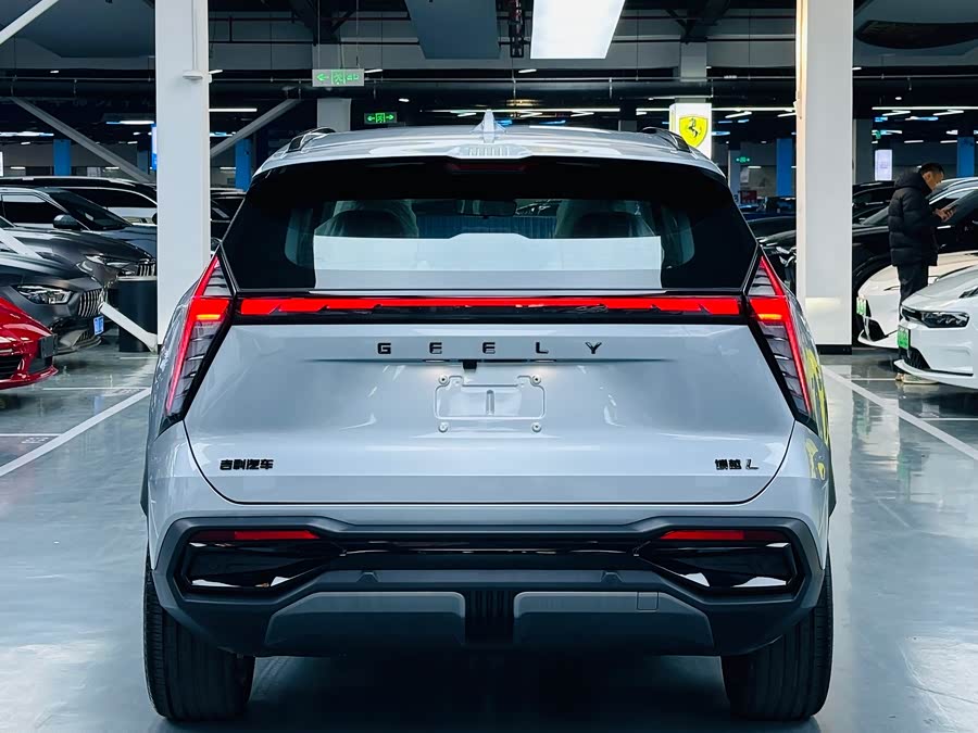 GEELY Boyue L 2025 car image #15