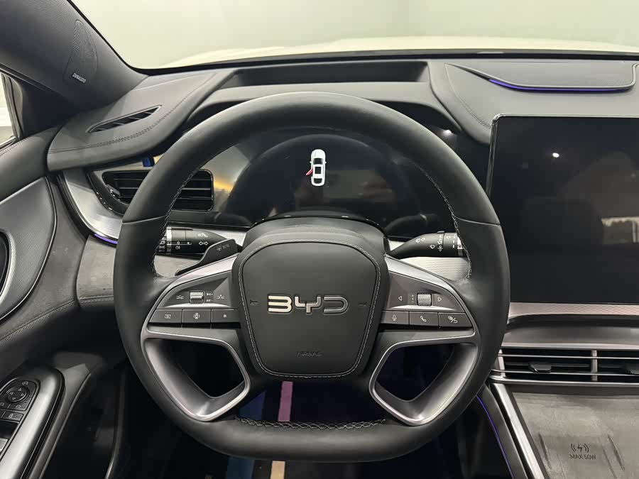 BYD Seal 07 DM-i 2025 car image #15