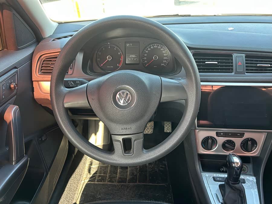 Volkswagen Lavida 2018 #15 Volkswagen Lavida 2018 car image #15
