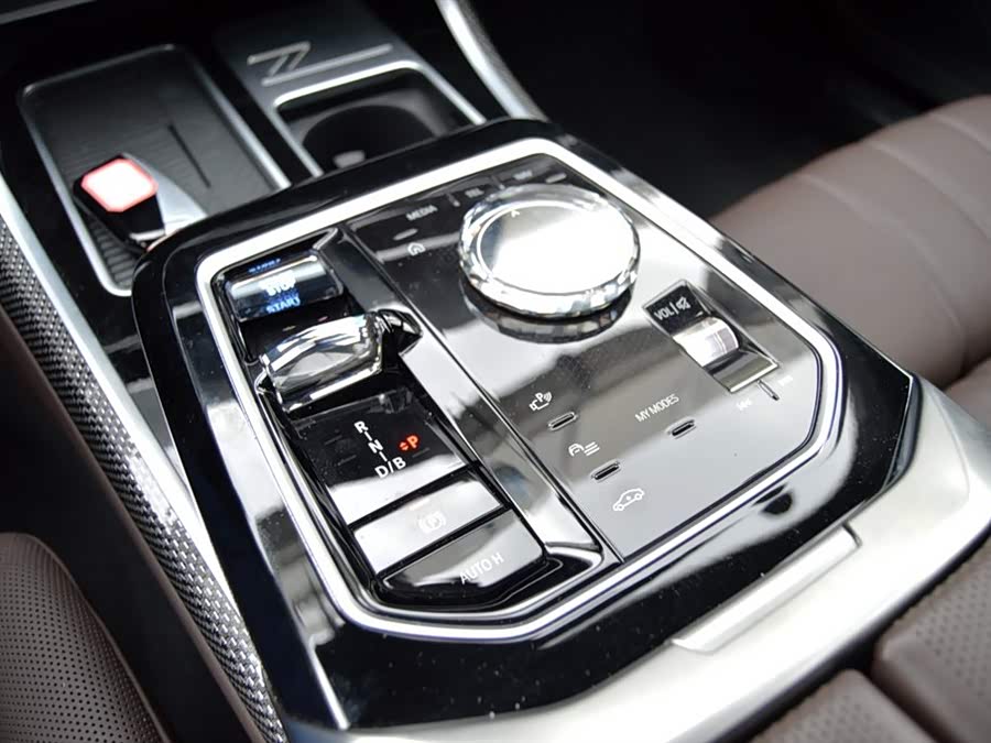 BMW i7 2024 #15 BMW i7 2024 car image #15