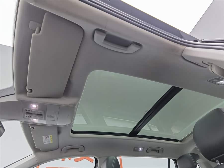 Volkswagen Tiguan L New Energy 2020 изображение автомобиля #15