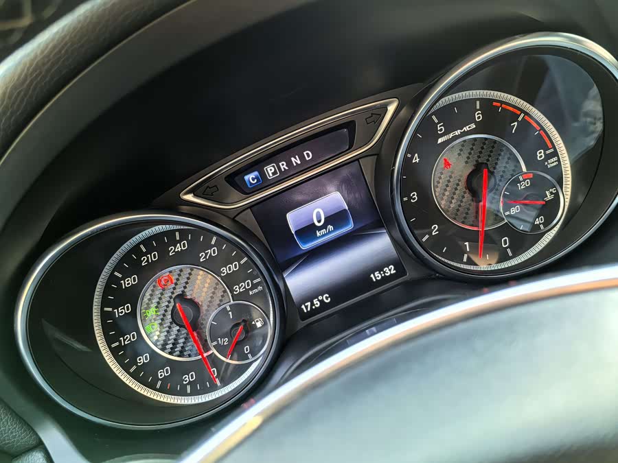 Mercedes-Benz GLA AMG 2018 car image #15