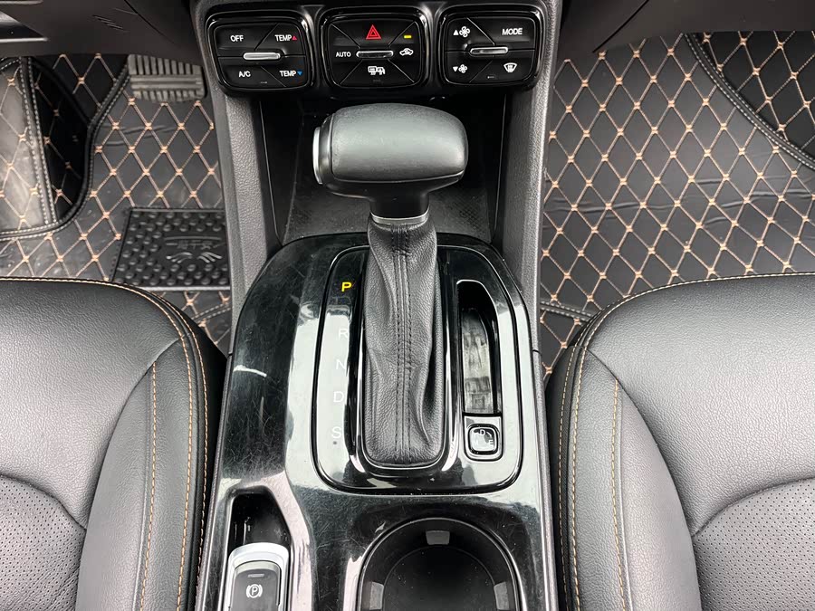 GAC Trumpchi GS3 2019 car image #15