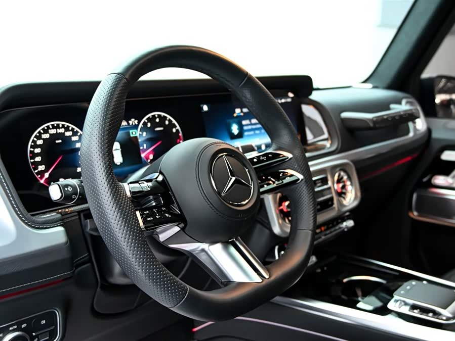 Mercedes-Benz G Class 2024 изображение автомобиля #15