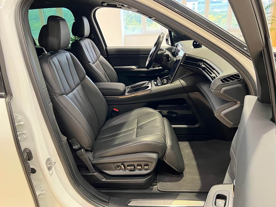 蔚来 蔚来ES8 2021 汽车图片 #15