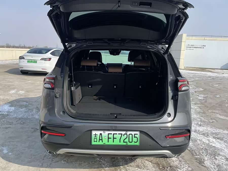 BYD Tang 2022 car image #15