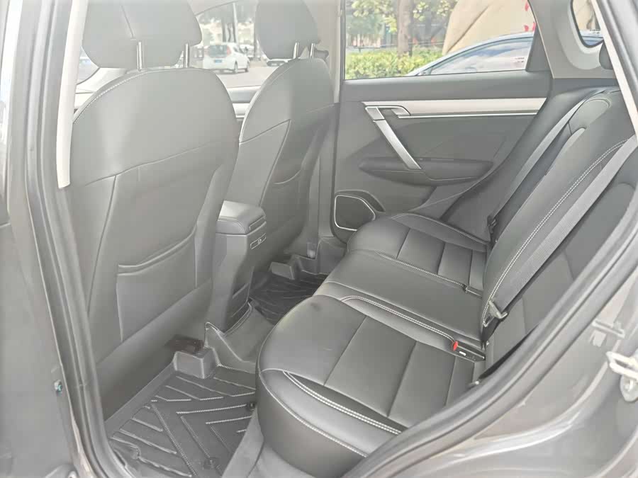 GEELY Coolray 2025 #15 GEELY Coolray 2025 car image #15