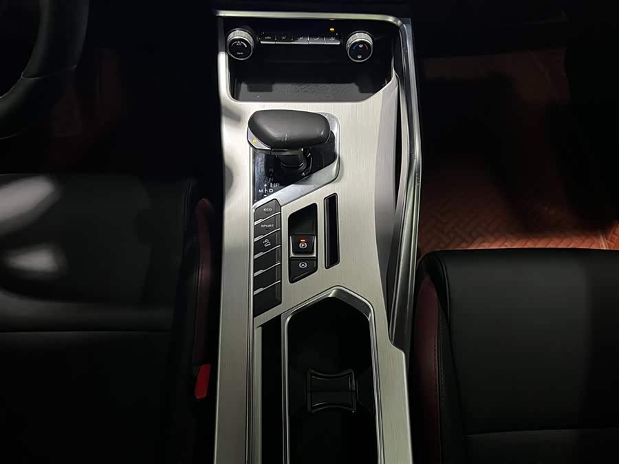 GEELY Coolray 2021 #15 GEELY Coolray 2021 car image #15